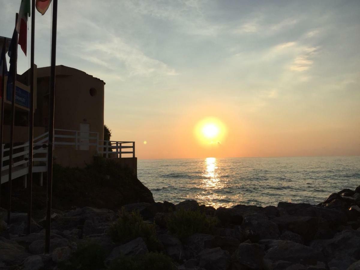 L'Oasi Di Giorgia Bed & Breakfast Cittadella del Capo Eksteriør bilde